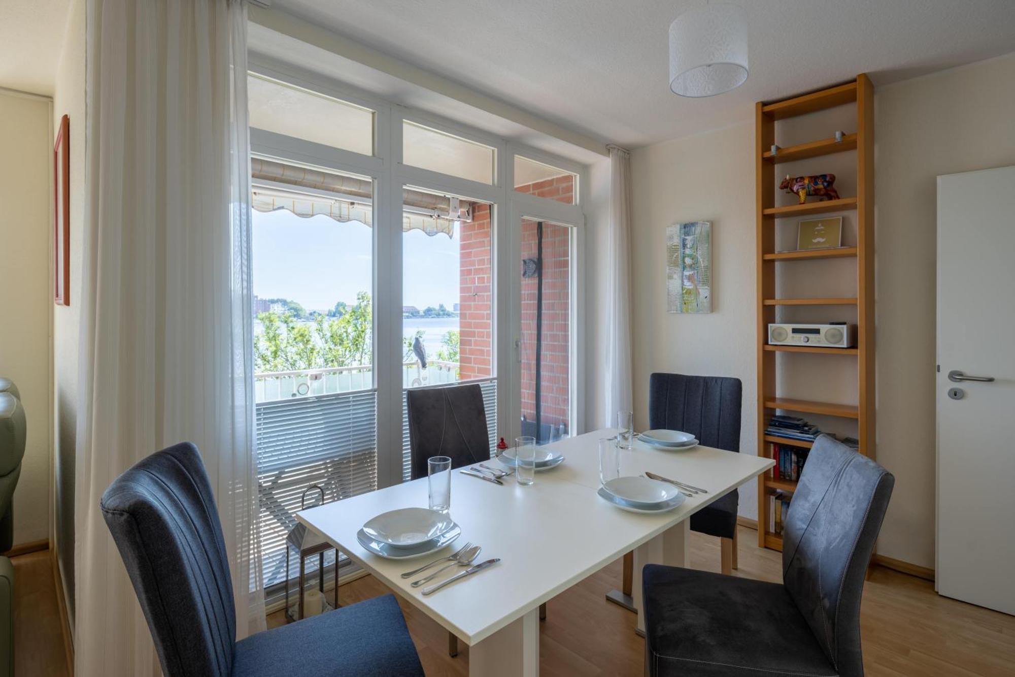 Gemuetliche Ferienwohnung Mit Meerblick Direkt Am Hafen ヴィルヘルムスハーフェン エクステリア 写真
